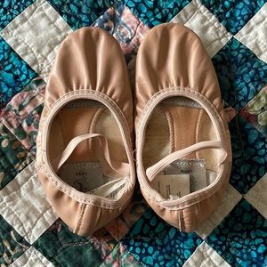 Revolution GIRLS ballet shoes. Size 10 (?)